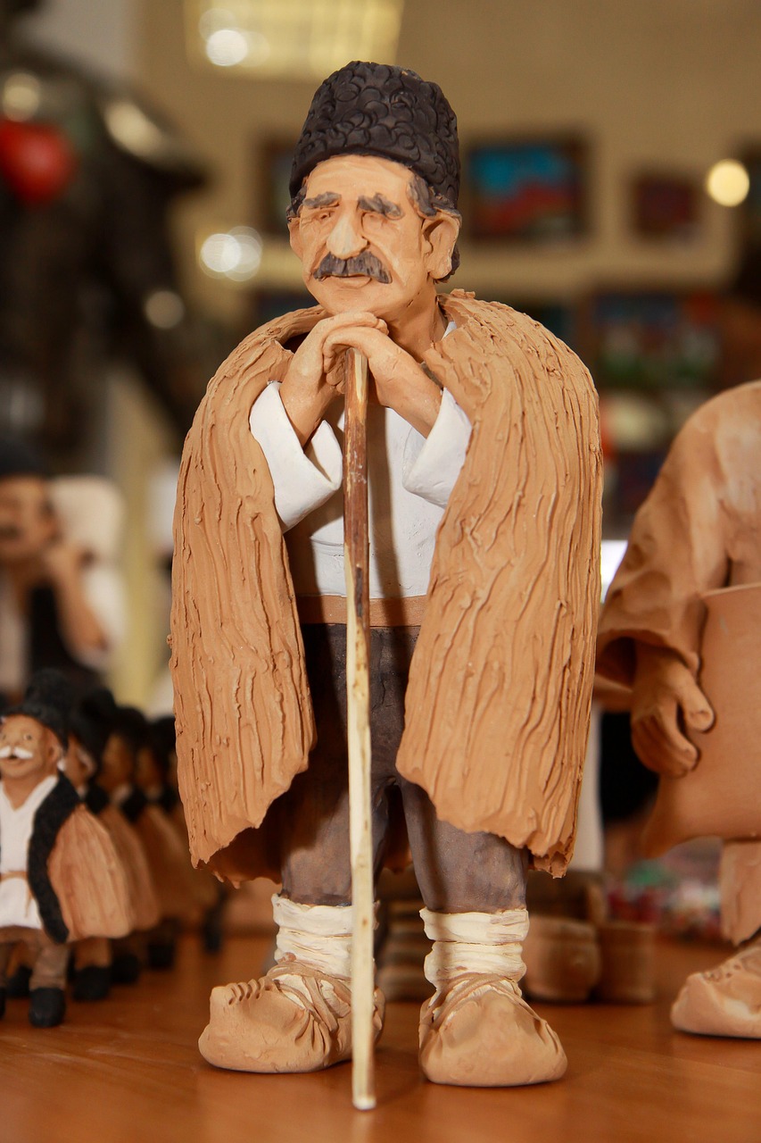 romanian folk, clay, romanian traditional man