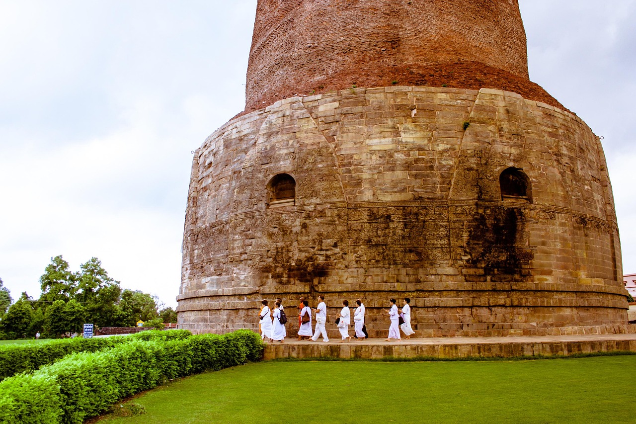 sarnath, buddhism, buddha, pilgrims, india, dharma, religion, varanasi, ancient, architecture, stupa, brown buddha