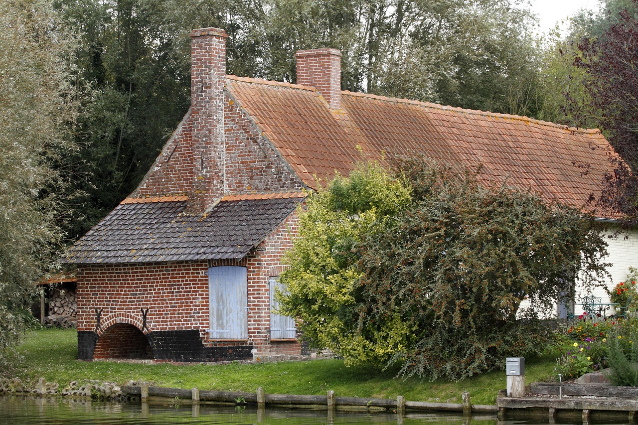 house, roof, thatch, cottage, building, old village, rustic france
