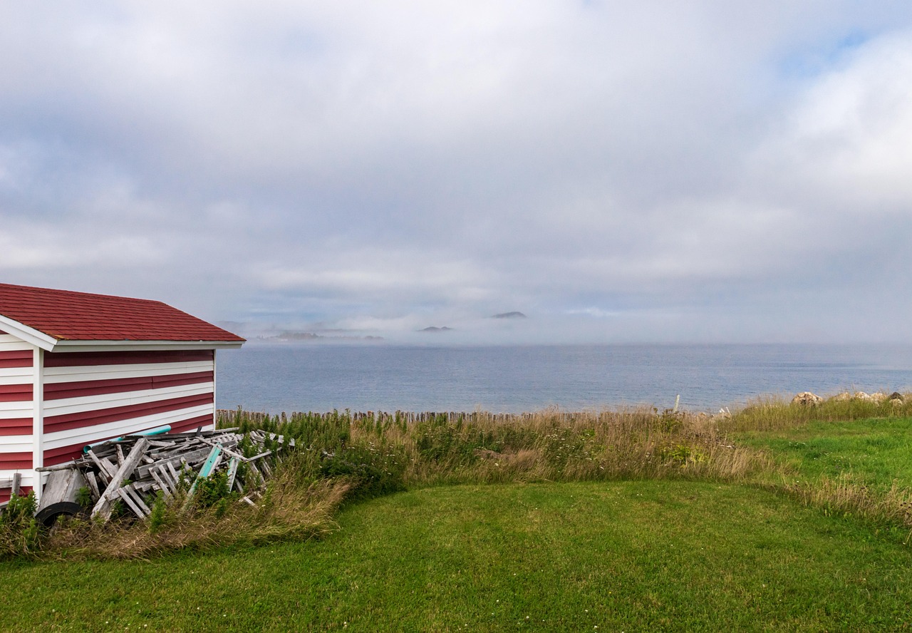 avalon, peninsula, newfoundland, hut, fog, mountain peaks, clouds, landscape, nature, fall, water, woodhouse, silence, mood, lonliness, relaxing, meditation, sea, meadow, peaceful, quiet, windy, lonely, scenic, greyish