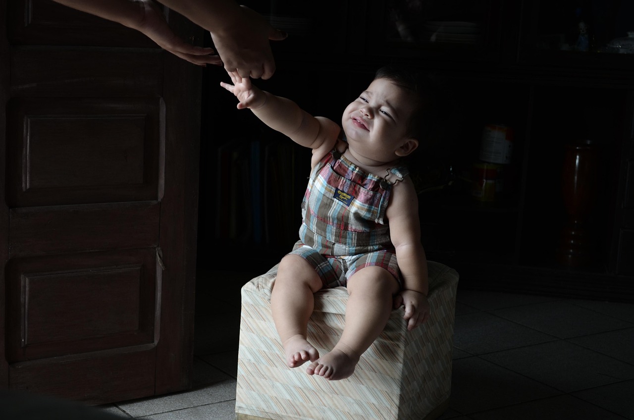 kid, mother, crying, protection, adulterous, love, baby, boring