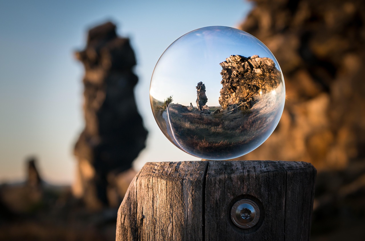 glass sphere, devil wall, creation, königstein, spherical image, rock, stone formation, sandstone rocks, sandstone, bullet, wedder live, focus