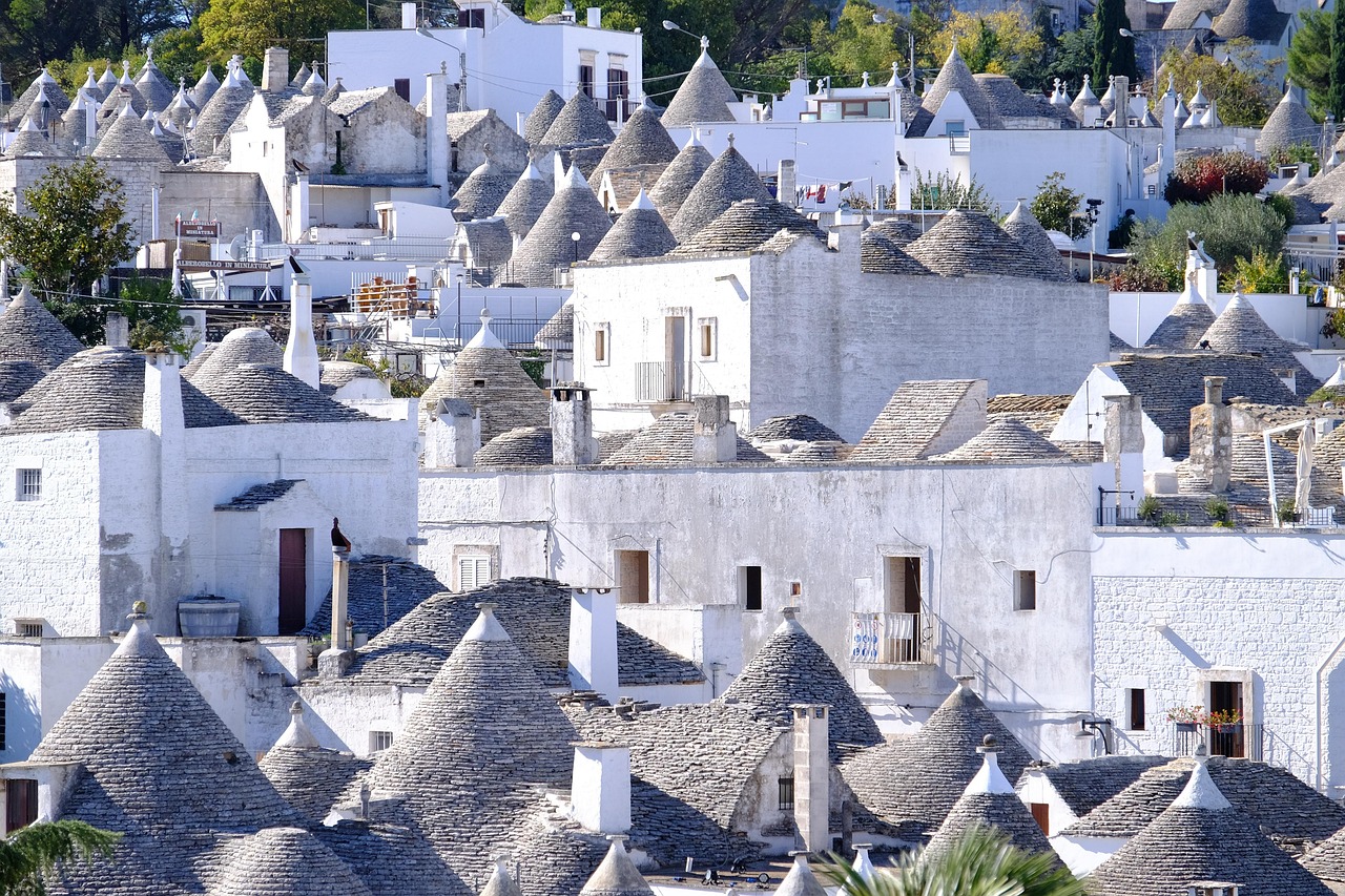 town, travel, tourism, italy, apulia, trulli