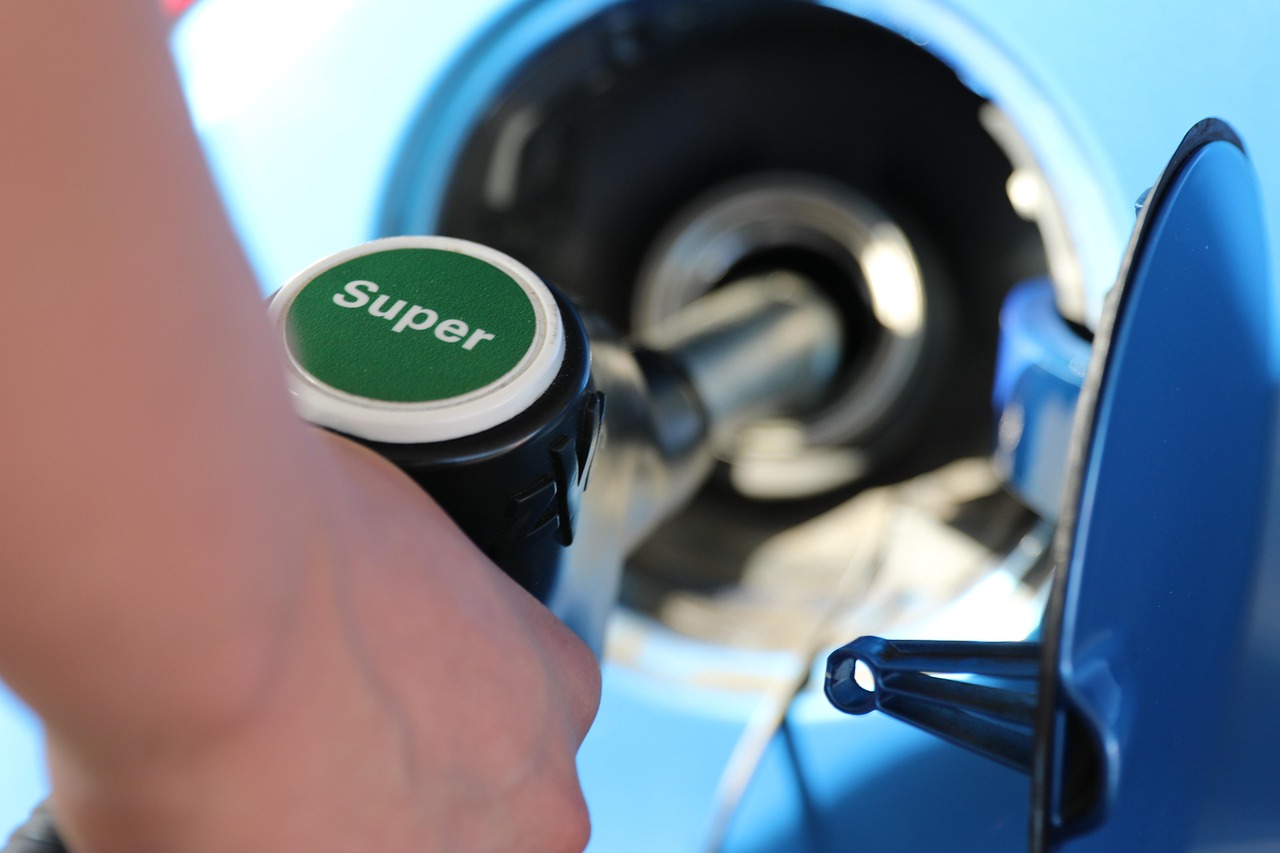 super, petrol, gas station, refuel, fuel, fill in