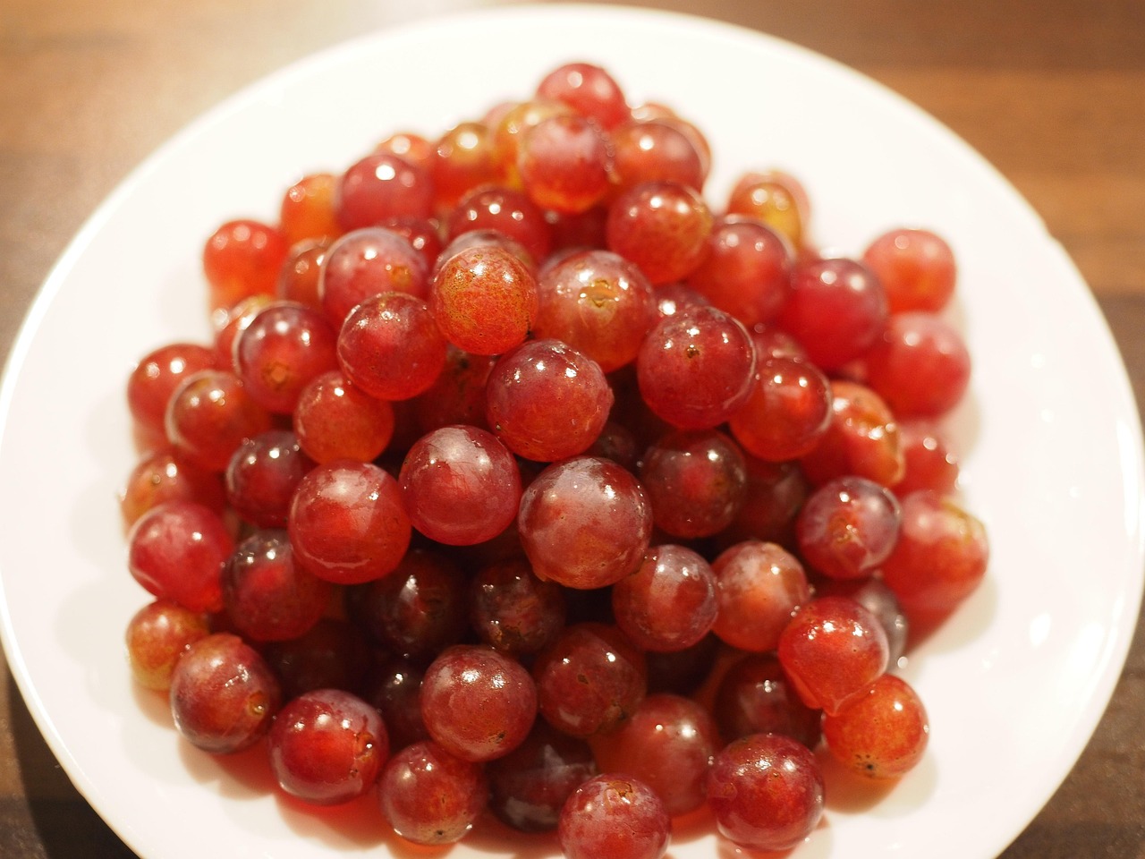 grapes, fruit, table grapes, blue, blue grapes, ripe grapes