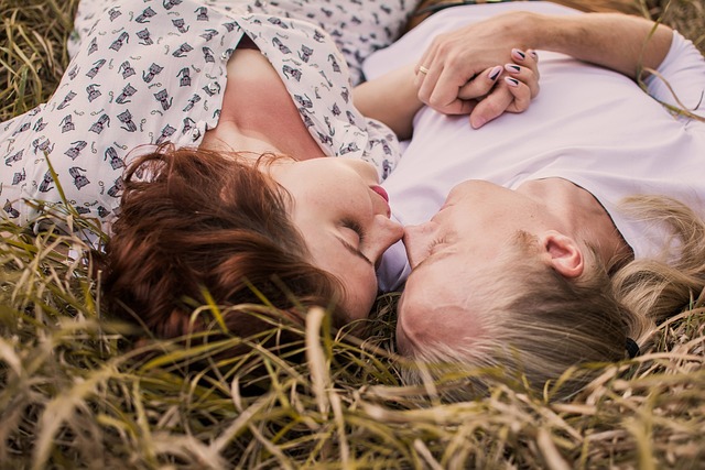Image for Improving Financial Communication in Relationships: A How-To Guide
