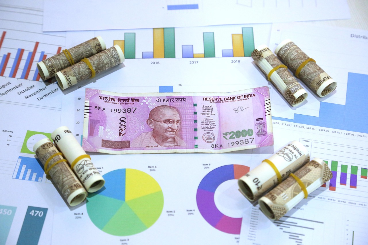 pension, value, account, achievement, banker, increase, payment, business, cash, currency, money, new, note, rupee, bundle, capital, deposit, earning, india, market, pack, 2000