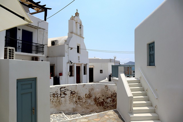 Image for Exploring the historic district of Campo de Ourique.
