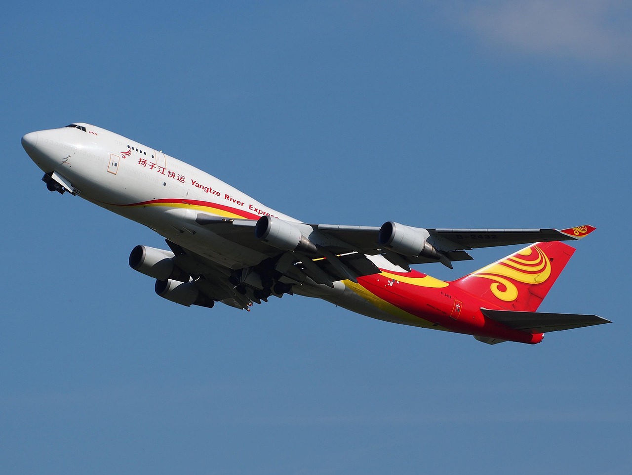 boeing 747, yangtze river express, jumbo jet, aircraft, airplane, airport, transportation, aviation, jet