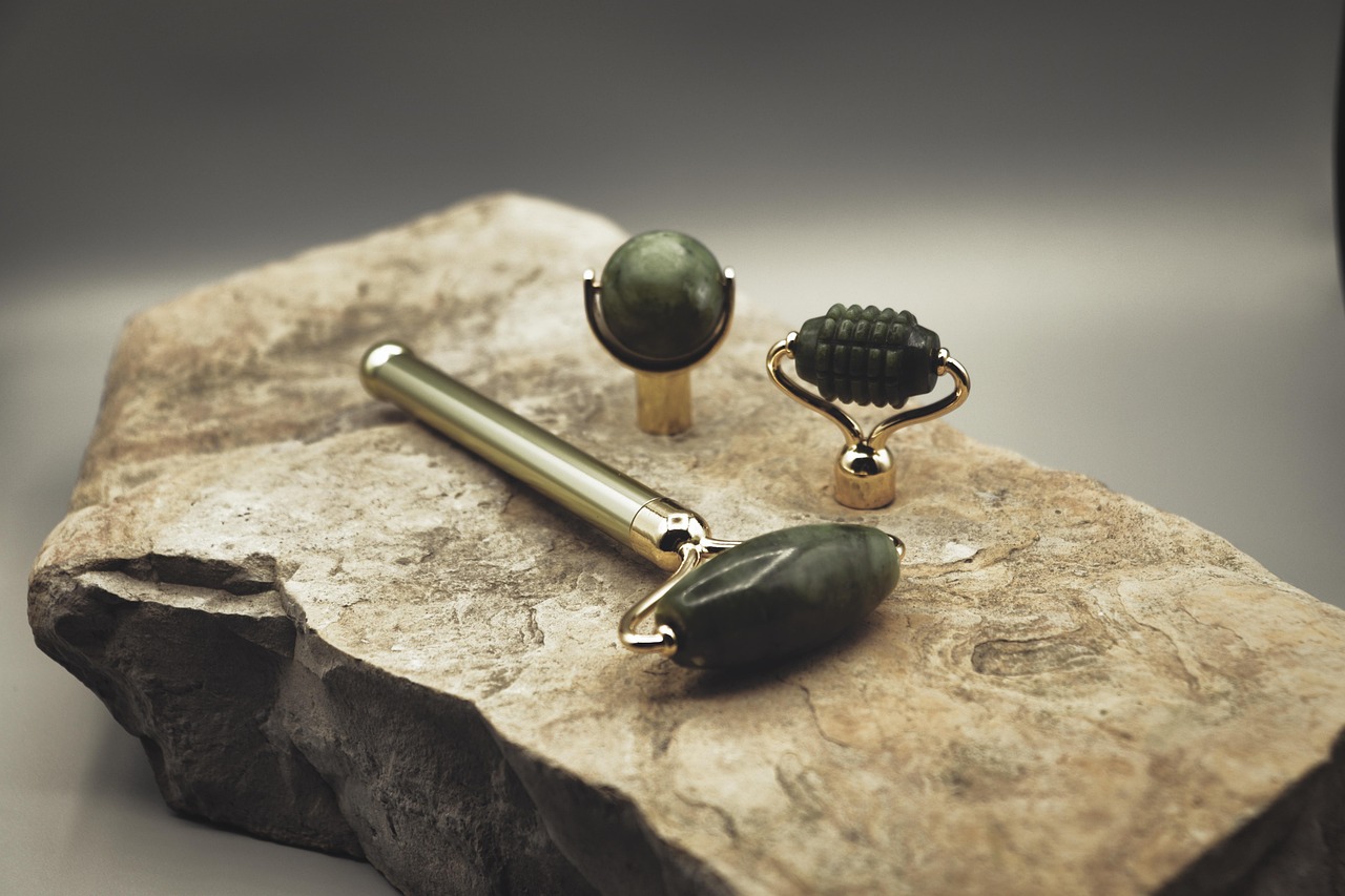 jade, face roller, rock, therapy, health, wellness, care, toner, massager, closeup