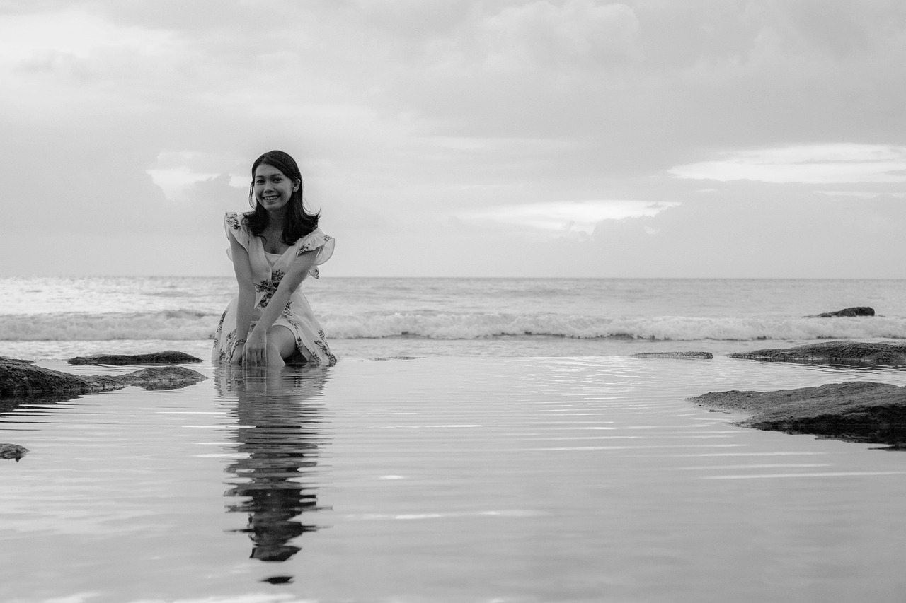 beach, woman, girl, balinese girl, indonesia, beautiful, model, lombok, bali, black and white