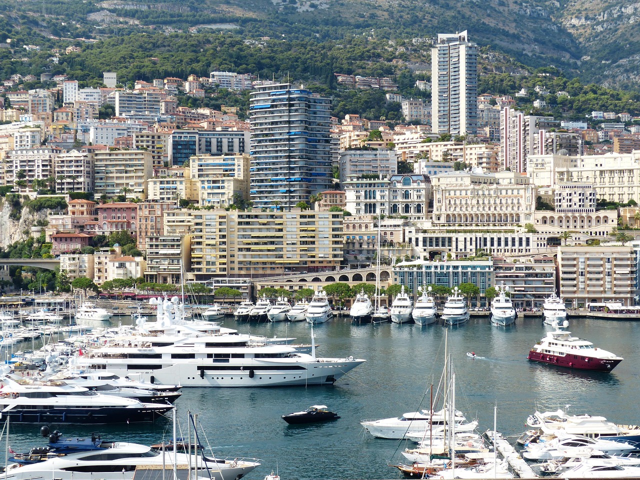 city, skyscrapers, hafe, ships, yachts, marina, monaco, cityscape, principality of monaco, principality of, city state, building, wealth, days wealthy, houses, reside, living room, hillside location, pushed, settled, architecture