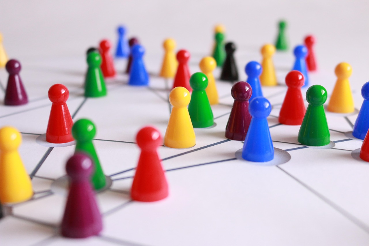 play stone, network, networked, interactive, together, community, coloured, structure, social media, networking, characters, set up, team, multicoloured