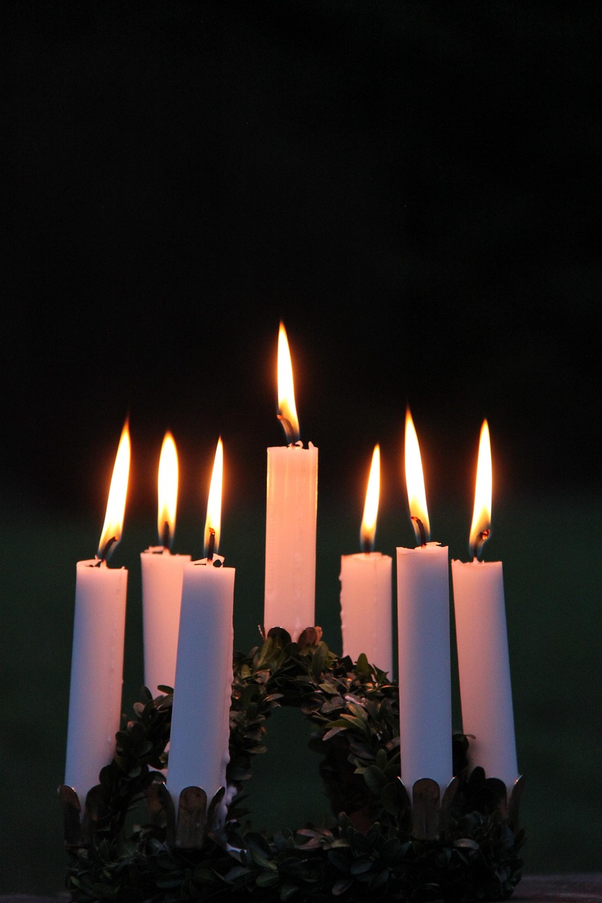 lucia, luciafirande, december, christmas, luciahögtid, luciakrona, light, winter