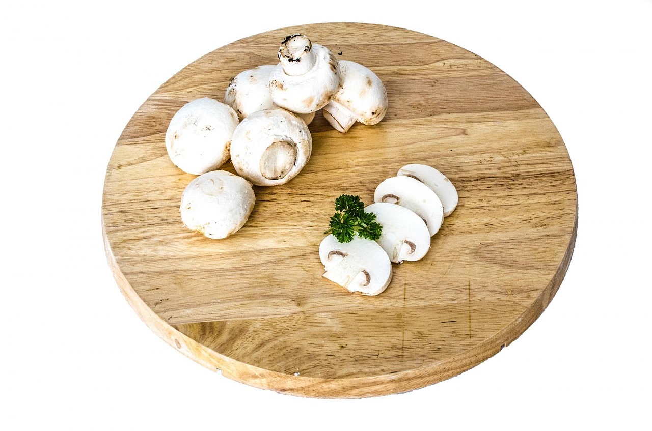 mushroom, champignon, white, close-up, vegetarian, meal, natural, kitchen, delicious, diet, tasteful, restaurant, veggies, rustical, macro, dinner, eat, tasty, healthy, healthful, grocery, wooden, fresh, common, nutrition, health, cooking