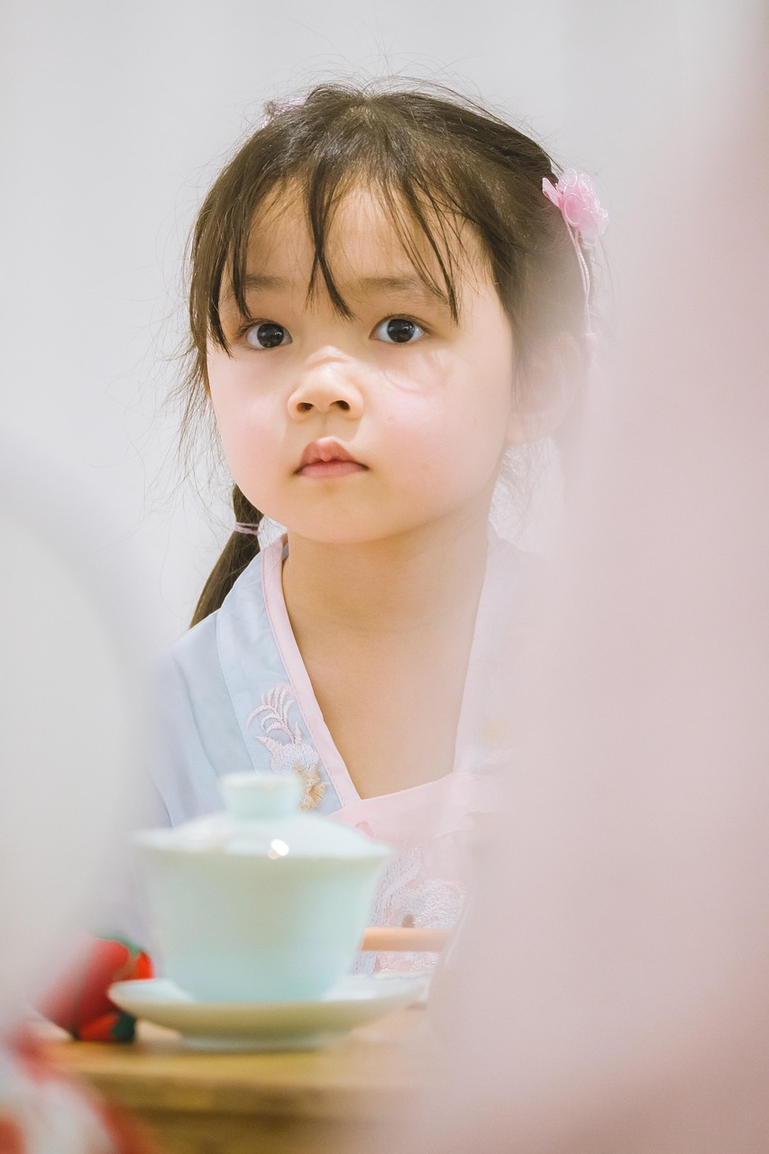 girl, little girl, snack time, kid, child, asian girl, asian child