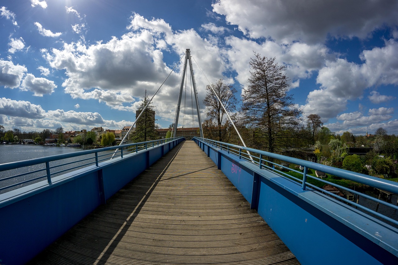 berlin, spree, flow, köpenick, 8mm, summer, riverbank, capital city, clouds, katzengrabensteg