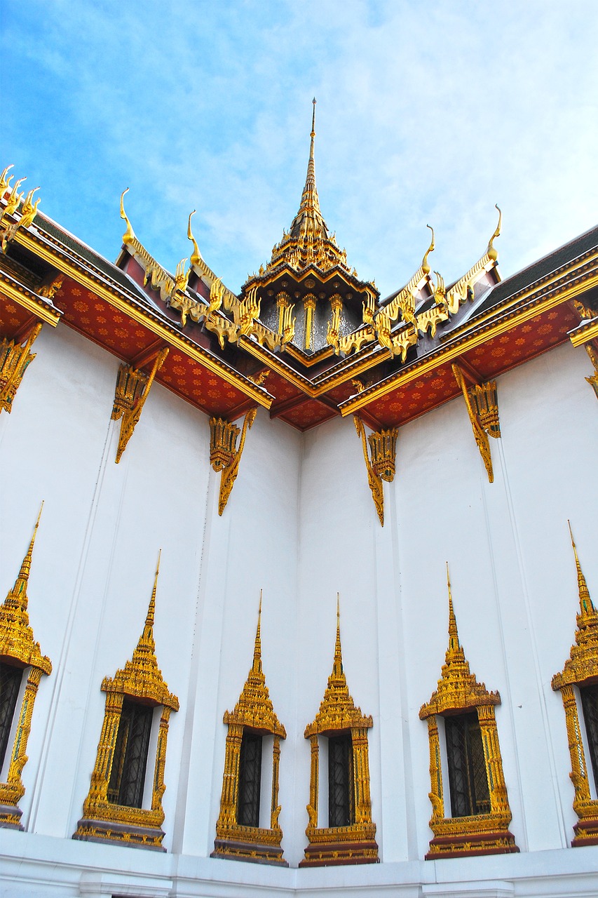 chakri palace, wat phra kaew, measure