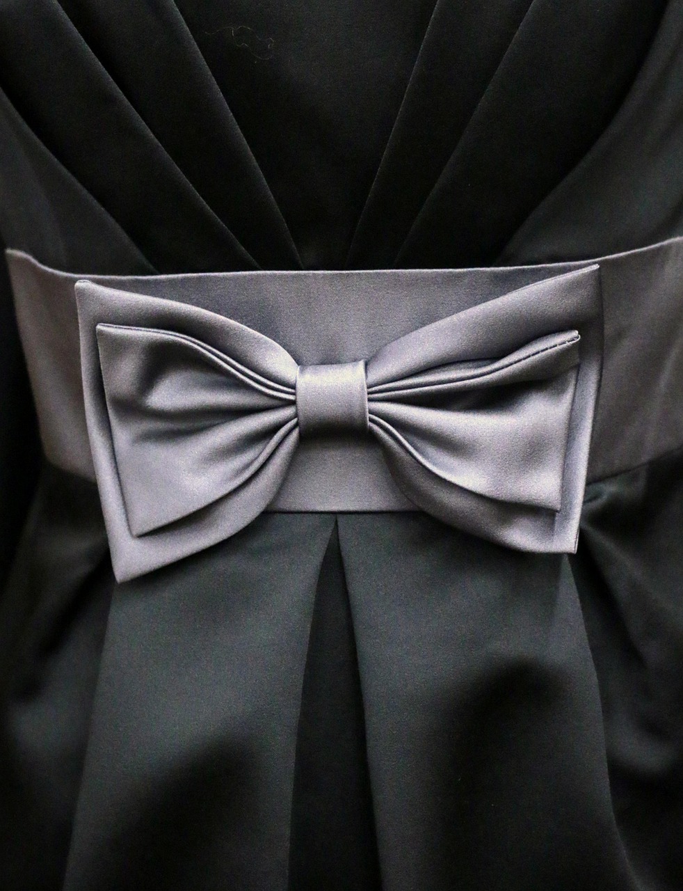 satin, bow, fashion, couture, dress, knot, pleated, pleats