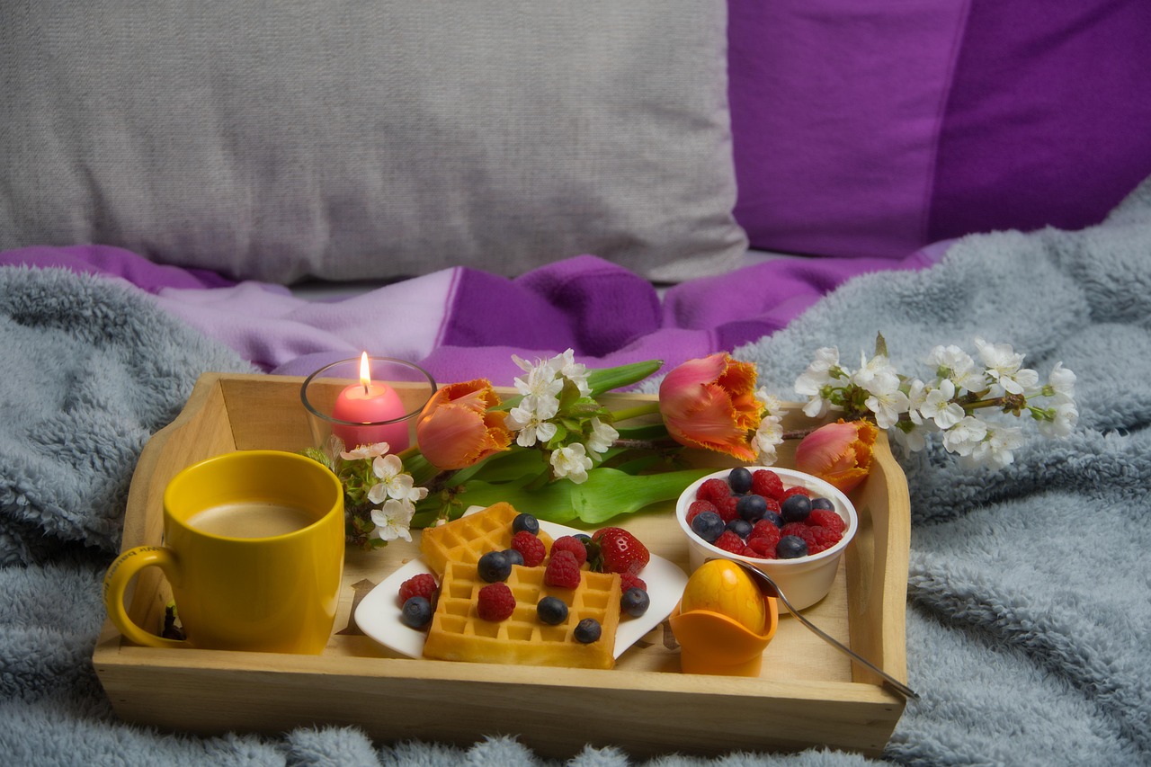 breakfast in bed, breakfast, bed, bedroom, coffee, tomorrow, pillow, home, lifestyle, comfort, bed linen, tray, meal, quarantine, curfew, covid-19, coronavirus, at home, relax, candle, flower, fruit, yogurt, relaxation