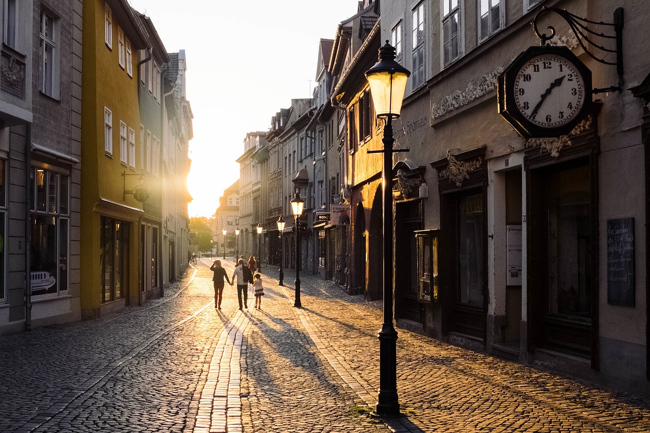 buildings, sunset, town, architecture, street, people, walking, family