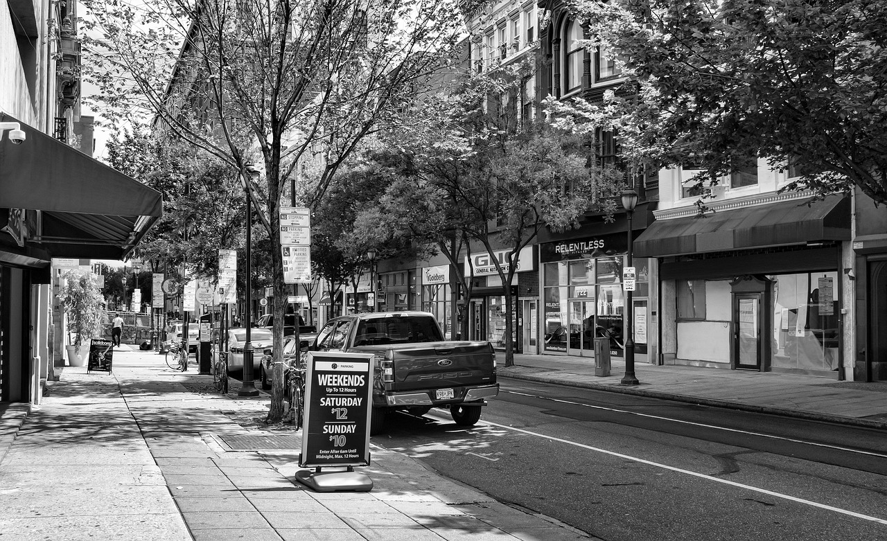philadelphia, philly, city, urban, street, lamp, post, sign, cityscape, downtown, scene, metropolis, gray email, gray lamp