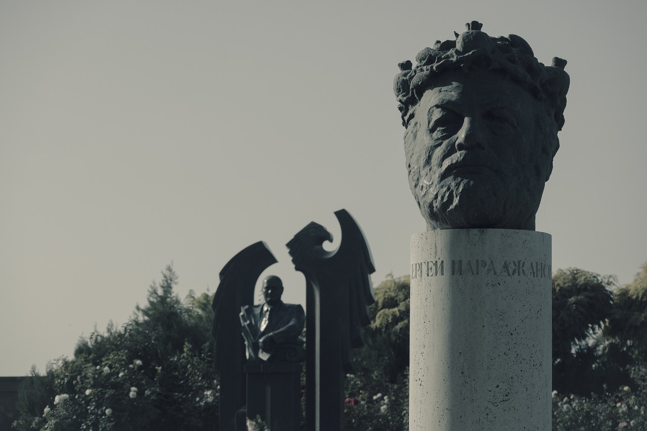 armenia, yerevan, cemetery, graveyard, culture, armenian art, statue, tomb, bust, sculpture, mostafa meraji, gray tomb, gray culture