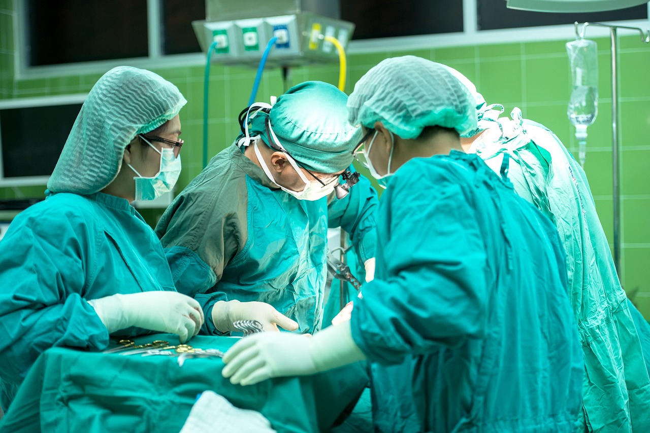 surgery, hospital, doctor, care, clinic, disease, emergency, group, team, health, help, infection, mask, medical, nurse, professional, people, physician, surgeon, medicine, scrubs, op, operation