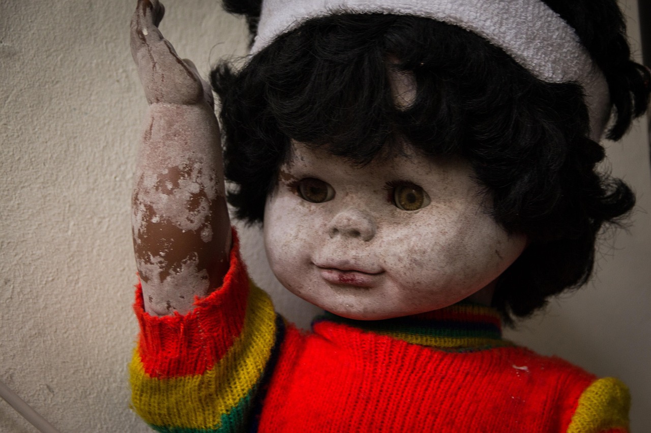doll, eng, ugly, cup, her, head hair, creepy, child, youth, youthful, face, children's toys, toys, horror, antique, vintage, dolly, beautiful