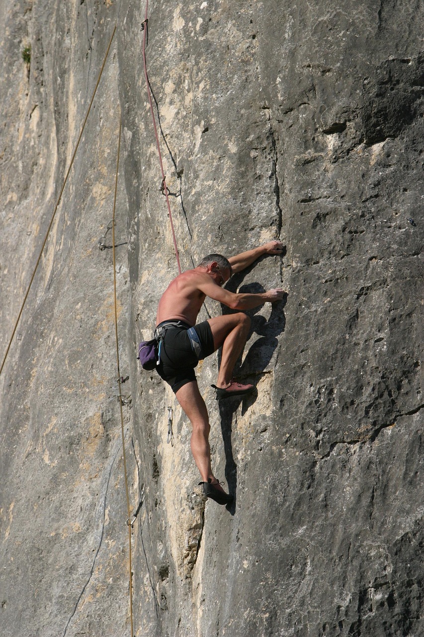 climber, climbing rock, paradise for climbers, free climbing, altmühl valley, ma, essing, riedenburg