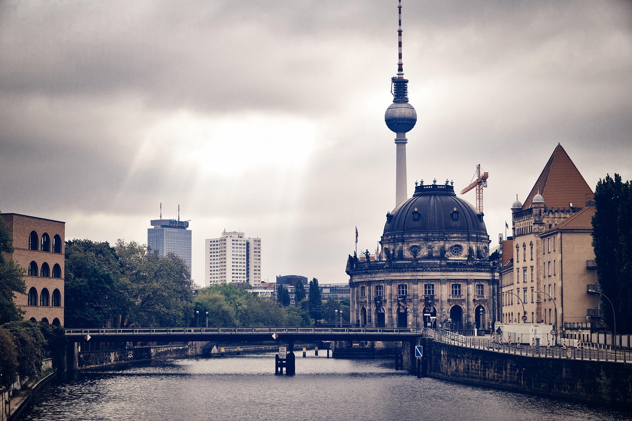 berlin, spree, television tower, capital city, bode museum, museum island, cloud, light, beam, heaven, tourism, sightseeing, tower