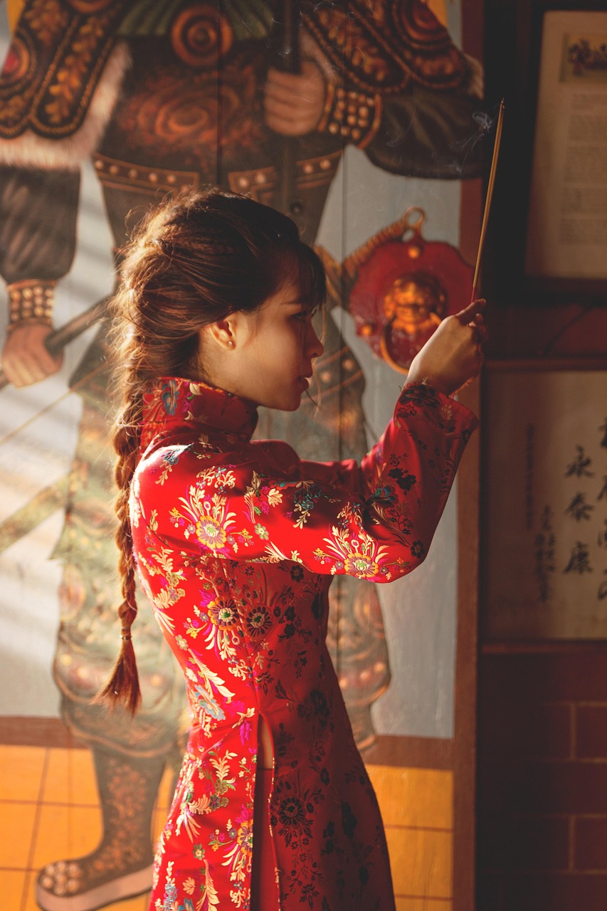 woman, beauty, traditional, costume, clothing, fashion, girl, asian, vietnam, incense, portrait
