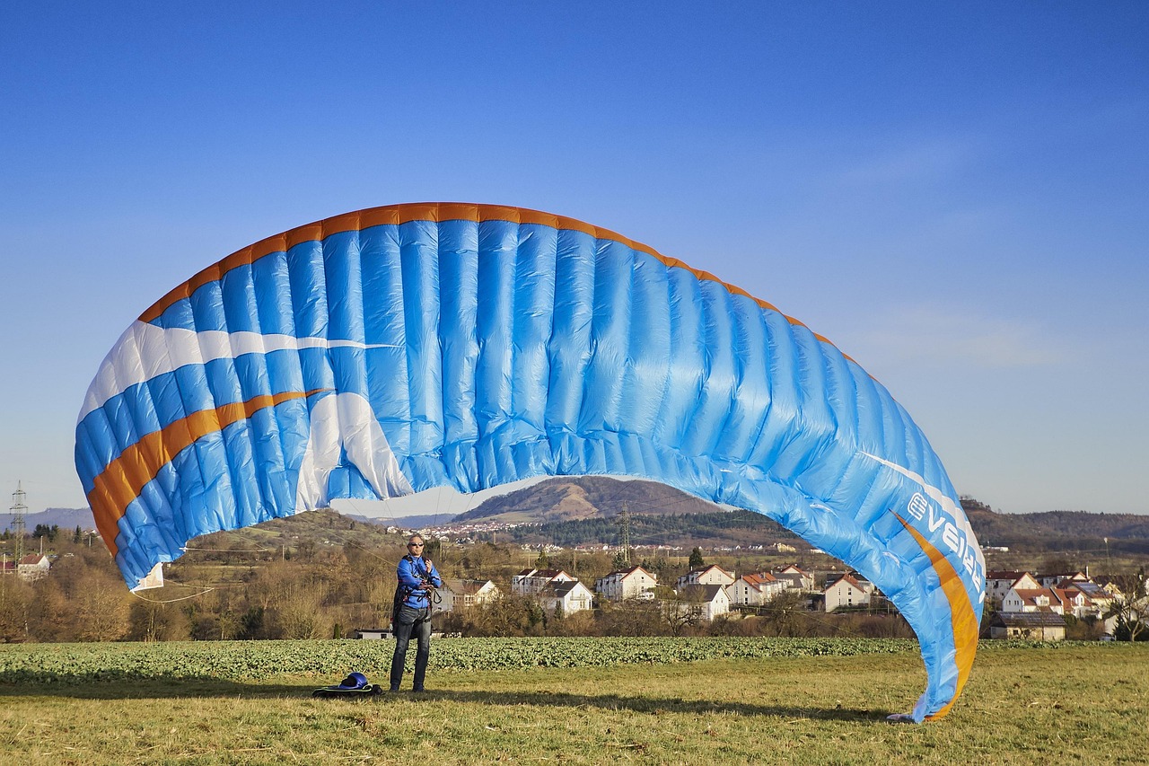 kite flyer, wind, kite flying, wind energy, air sports equipment, heaven, line, boost, flying, air sports, slide
