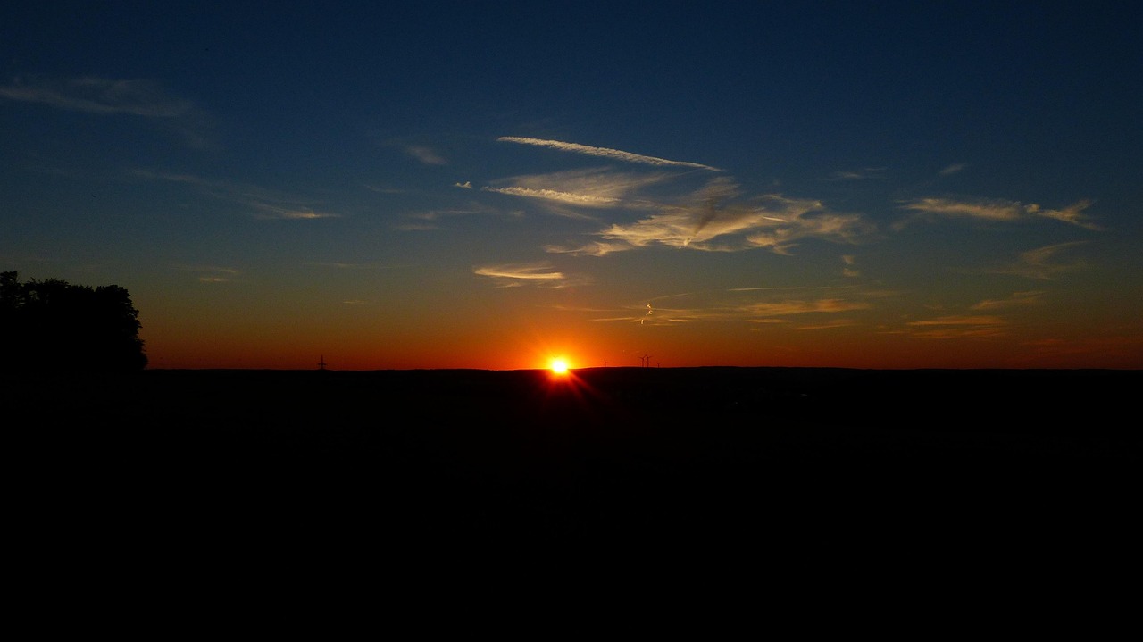sunset, heaven, clouds, sun, fireball, sonnenkugel, glow, dawn, evening sky, tomorrow, mood, eve, fire red, evening atmosphere, sunrise