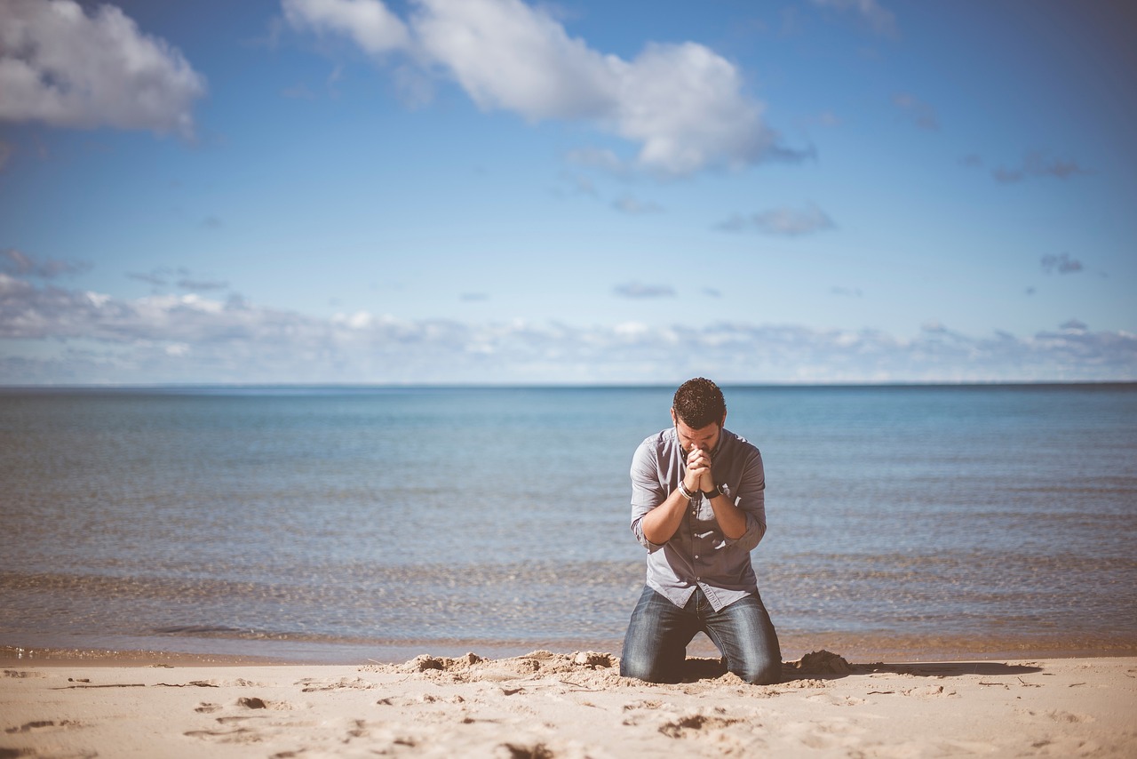 sea, water, ocean, people, man, kneel, down, praying, beach, sand, coast, sky, clouds, nature, sunny, blue beach, blue sea, blue clouds, blue ocean, blue pray, blue sand