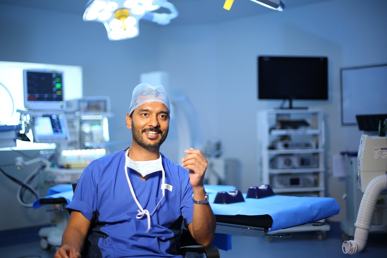 spine surgeon, chennai, surgeon, doctor, operating room, advanced spine surgery, medical professional