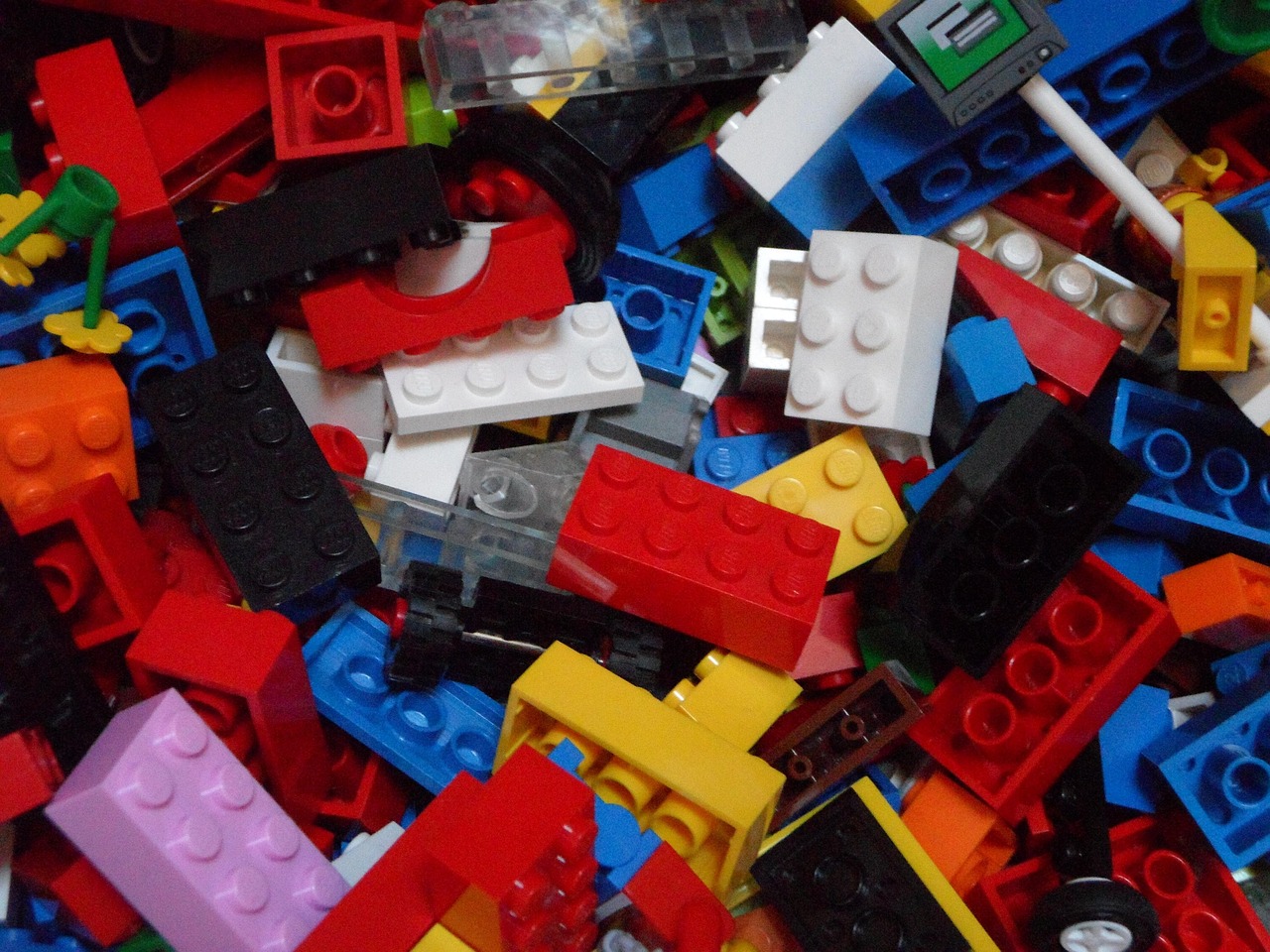 lego, toy, children, to play, to build, construction toys, construction, assemble, building blocks, crowd, lego stones, clutter, chaos, mixed up, child, kindergarten