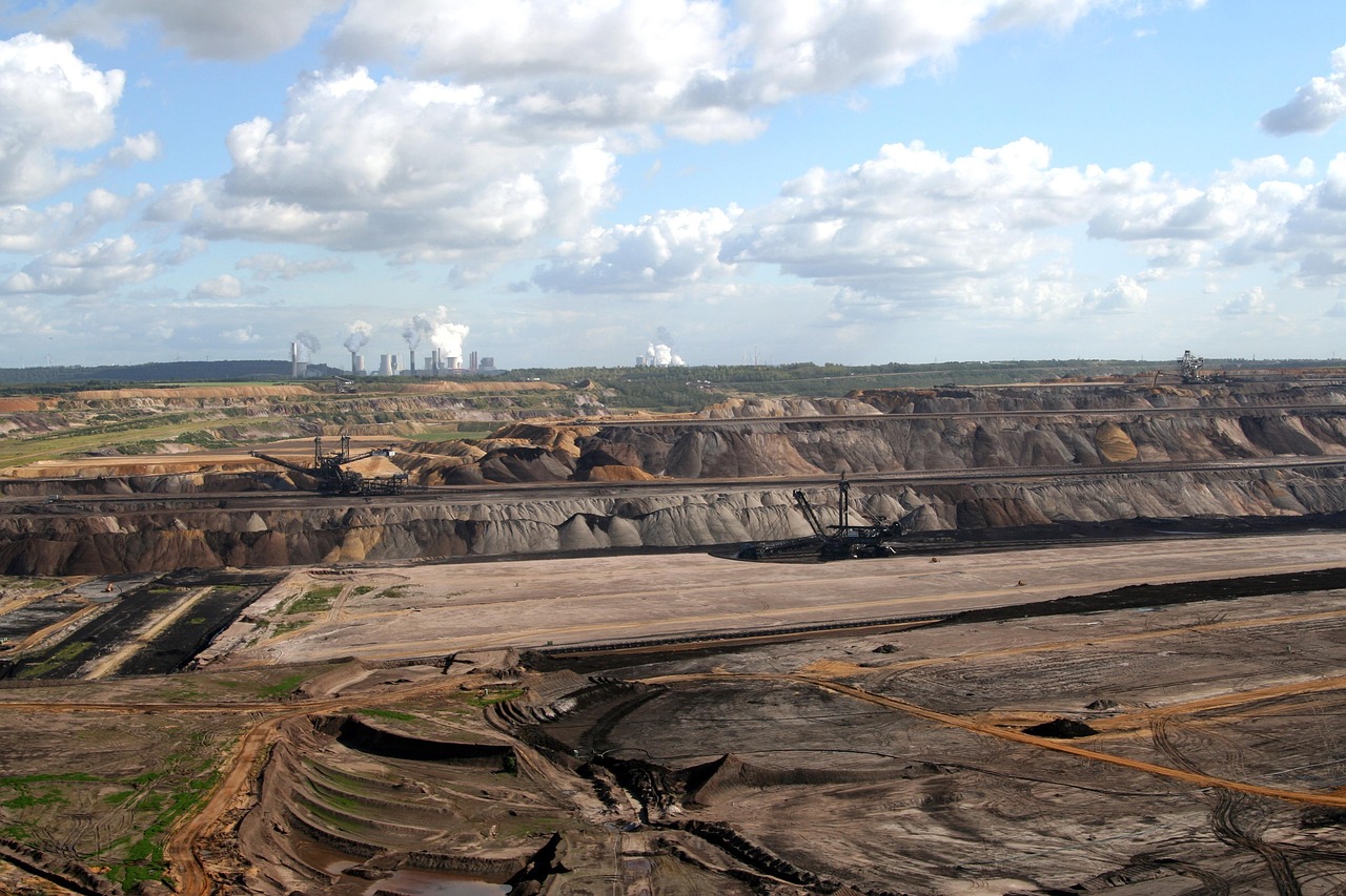 brown coal mining, open pit mining, coal mining, quarry, degradation, dump, rheinbraun, garzweiler ii, raw materials, raw material extraction