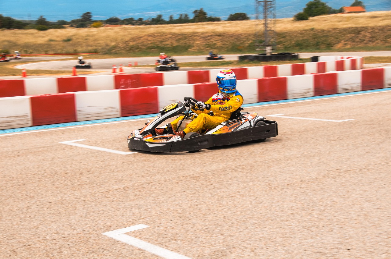 go kart, racing, karting, circuit, go-kart car, vehicle, sport, competition, racer, helmet, kart racing