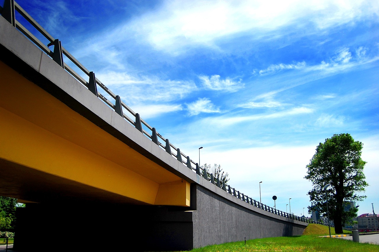 bridge, vilnius, lithuania, european, outdoor, neris, urban, city, capital, river, baltic, town, architecture, europe, cityscape