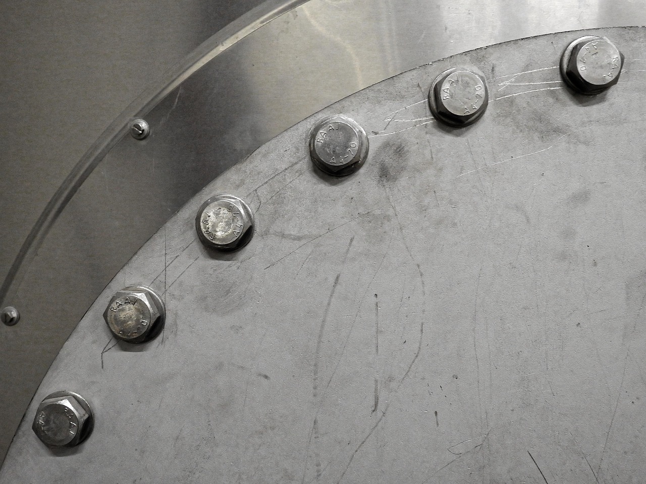 industry, metal, stainless steel, anlagentechnik, technology, tank, lid, screws