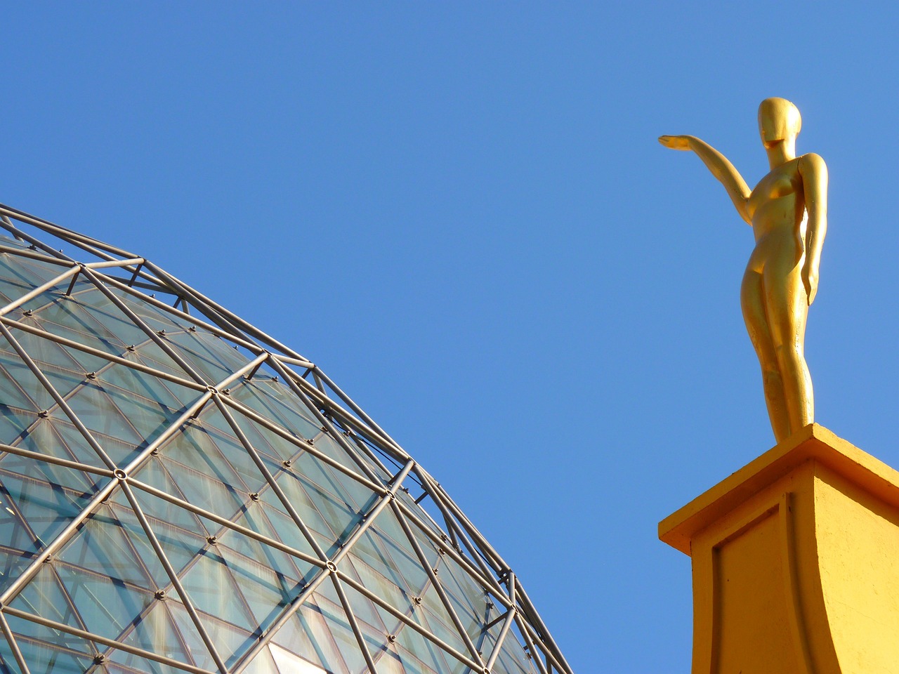 figure, glass dome, golden, museum, dali, figueras, spain