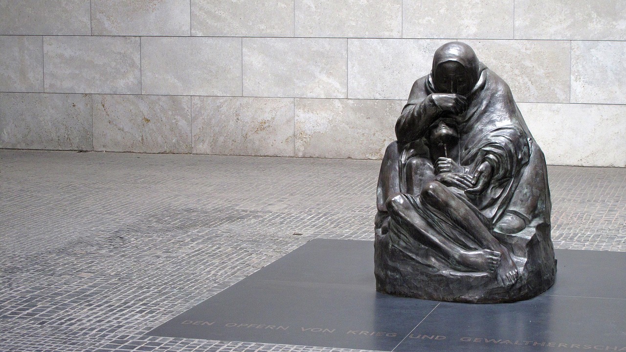 berlin, sculpture, statue, people, debt, forgiveness