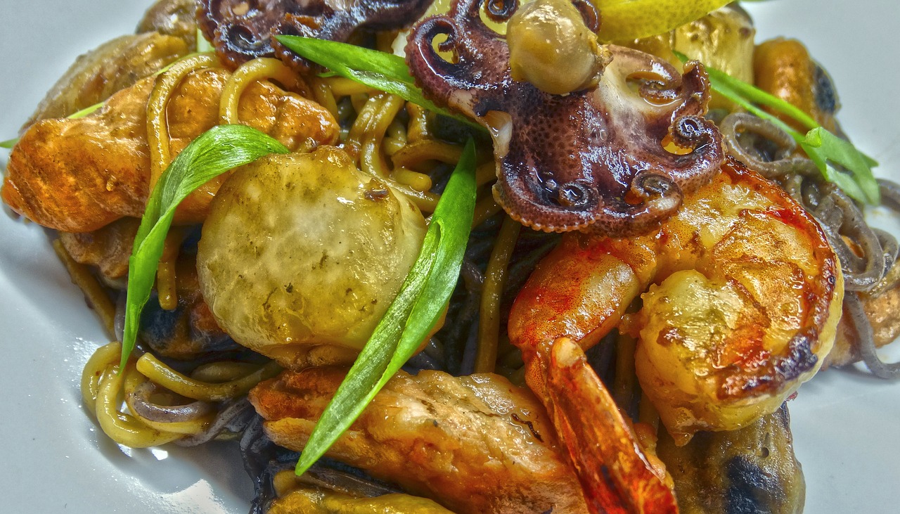 japanese kitchen, hotter, dish, seafood, noodles, shrimps, delicious, sauce, for gourmets, nutrition, vegetables, dinner, design