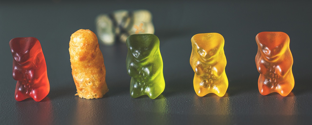 intruder, gummy bear, meal, sweets, multicoloured, jelly, fruit gum, imagination, cute