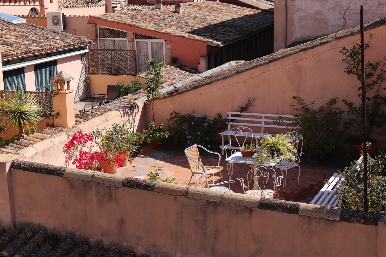 terrace, mediterranean, roof terrace, south, vacations, mallorca, building, outlook, summer, house facade, architecture, lonely, mood, old building, setup, the atmosphere, roof, decor, airy