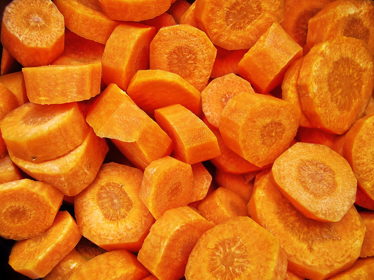 carrot, cut, daucus carota, soup greens, turnip, yellow turnip, carrots, riebli, root, root vegetable, vegetables, raw, discs