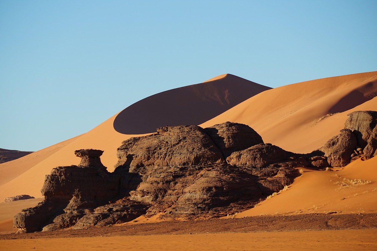 dunes, desert, rock formation, mesa, sand, hoodoo, barren, algeria, sahara, landscape, nature, dry, rocks, mountains
